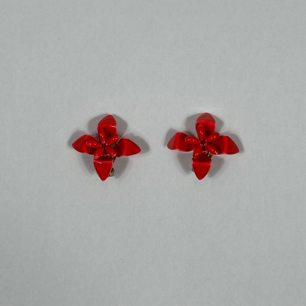Vintage Gold Tone Red Enamel‎ Flower Clip On Earrings